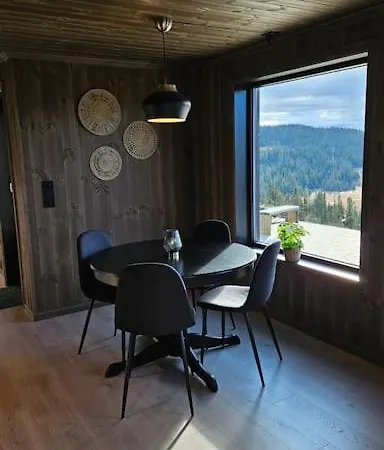 Semesterbostad Fjellhytte Med Panoramautsikt Pa Liaasen I Valdres