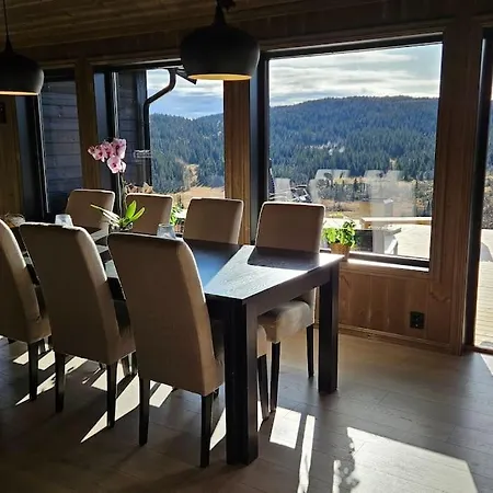 Fjellhytte Med Panoramautsikt Pa Liaasen I Valdres Semesterbostad Reinli